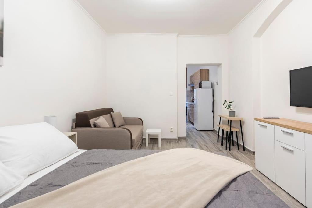 Apartman Vishegrad Lejlighed Karlsbad Eksteriør billede